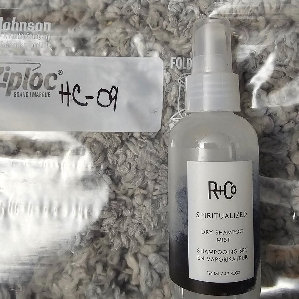 R&CO SPIRITUALIZED DRY SHAMPOO MIST, NEW UNUSED. 4.2 FL OZ